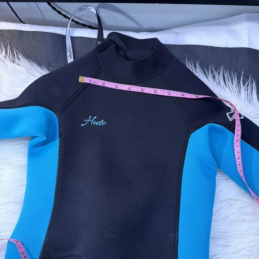 Youth 12 UinsexBlack & Blue Shorty Wetsuit Front Zip Short Sleeve Short Leg 586
